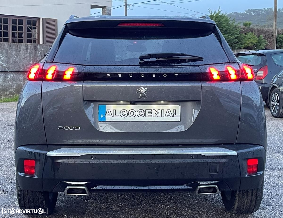 Peugeot 2008 1.2 PureTech Allure Pack EAT8 - 5