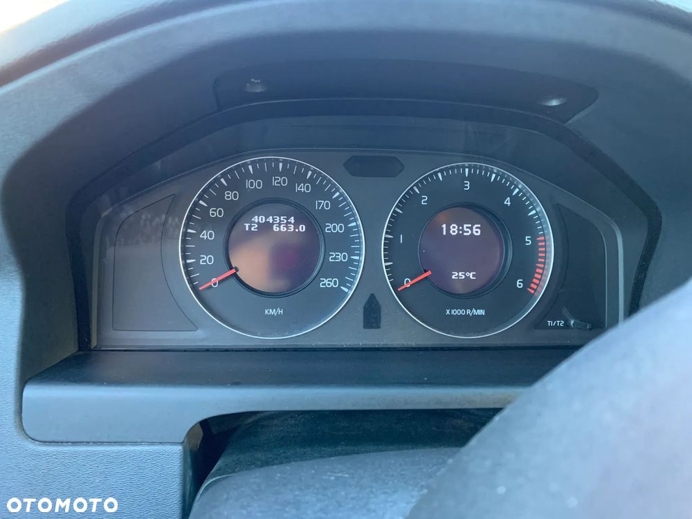 Volvo XC 70 D5 AWD Summum - 14