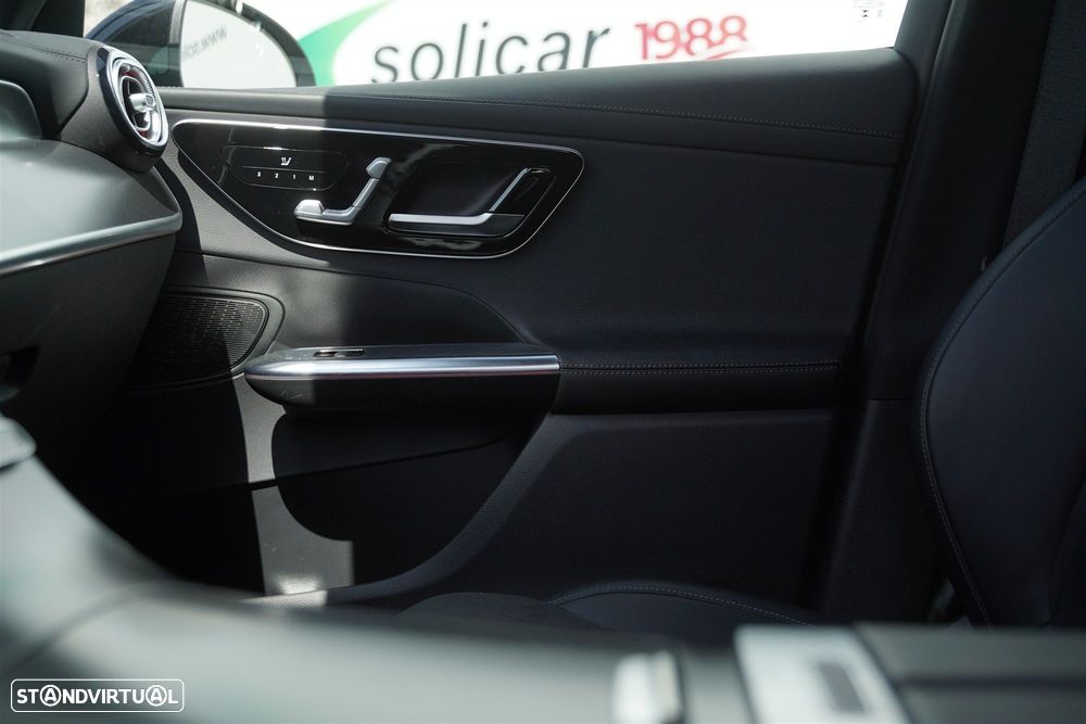 Mercedes-Benz GLC 300 e 4Matic - 32