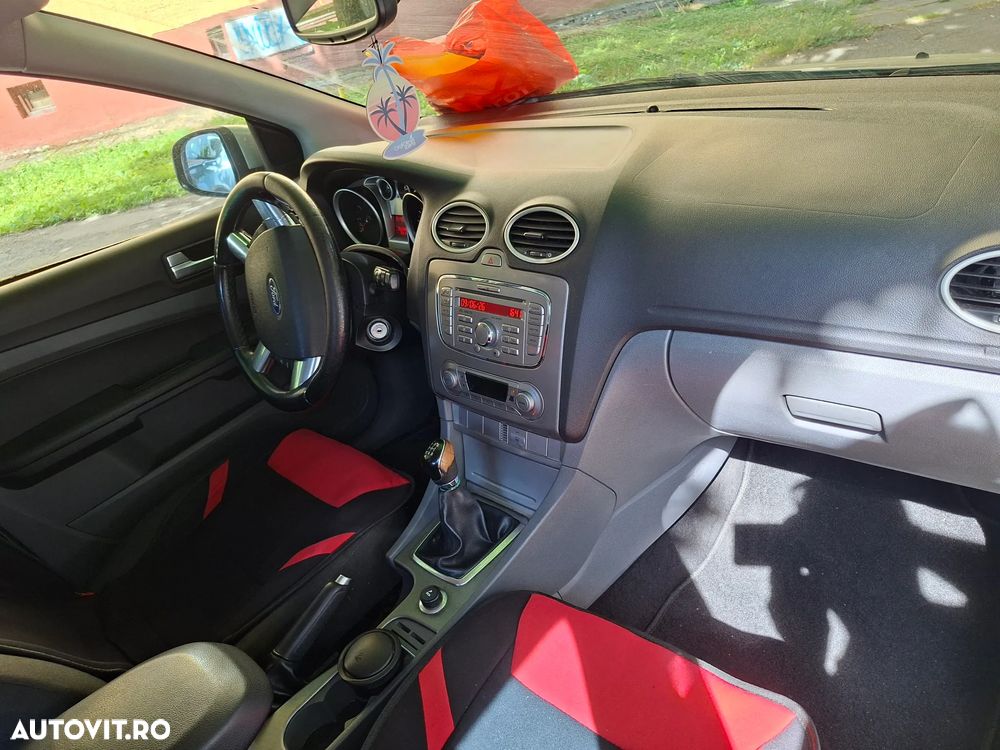 Ford Focus - 4