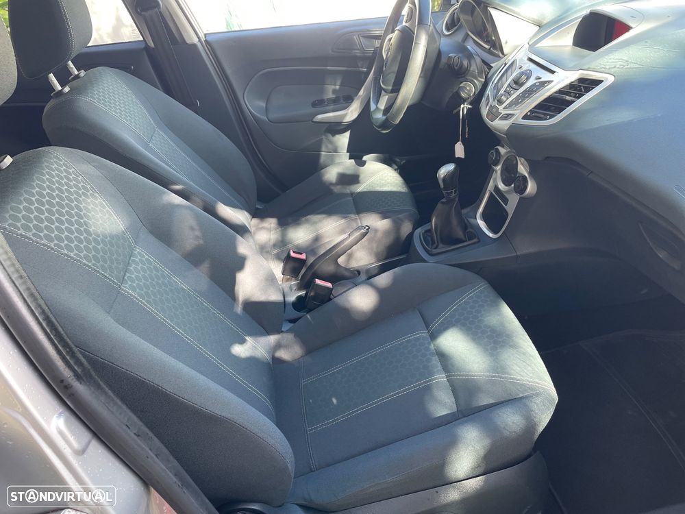 Ford Fiesta 1.25 Titanium - 23