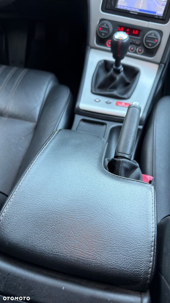 Alfa Romeo 159 1.9 JTDM 8V DPF Distinctive - 15