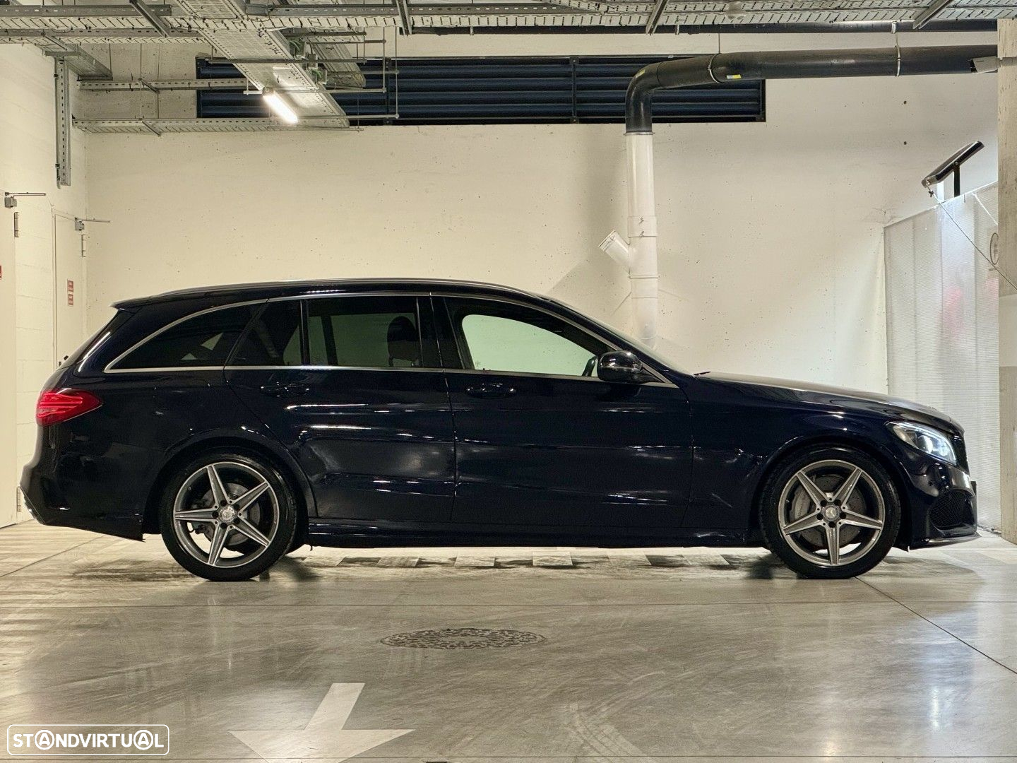 Mercedes-Benz C 300 h AMG Line - 11