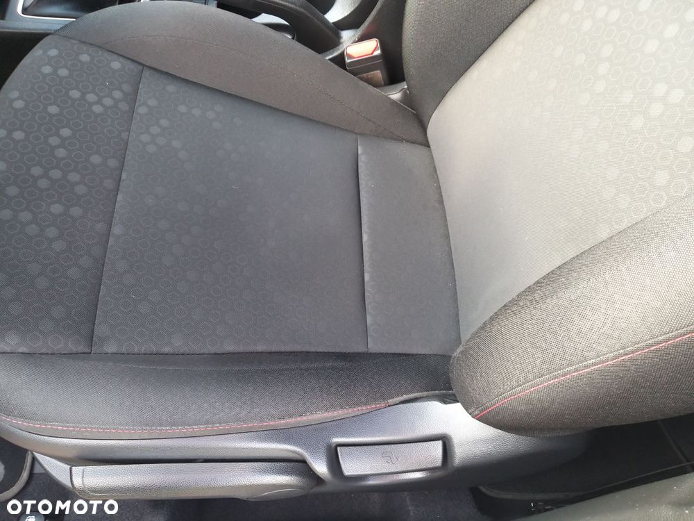 Hyundai i20 - 18
