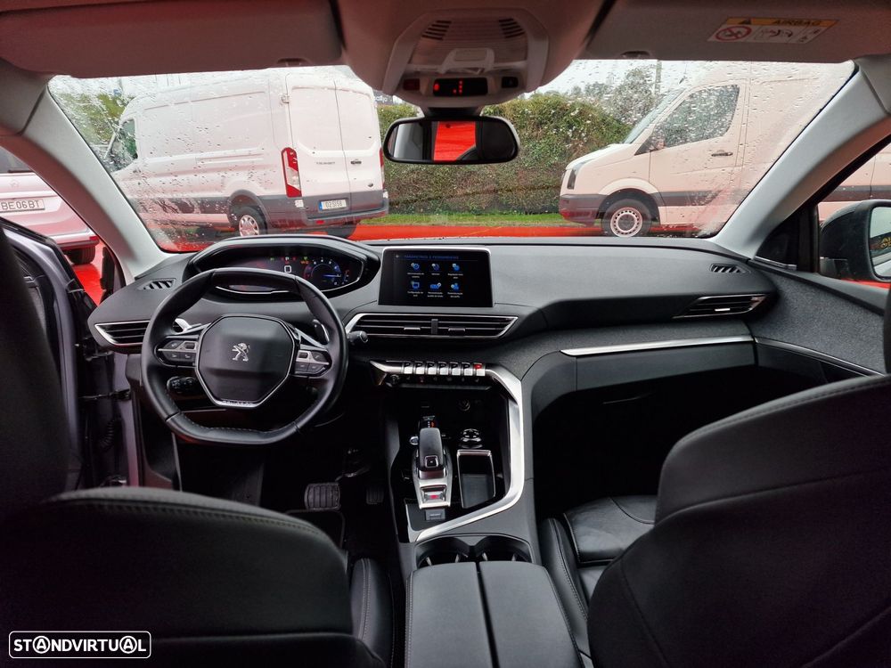 Peugeot 3008 1.2 PureTech Allure Pack EAT8 - 17