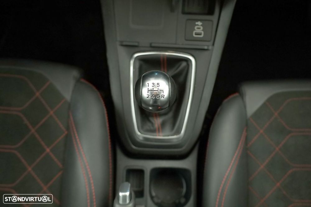 Ford Puma 1.0 EcoBoost MHEV ST-Line X - 14