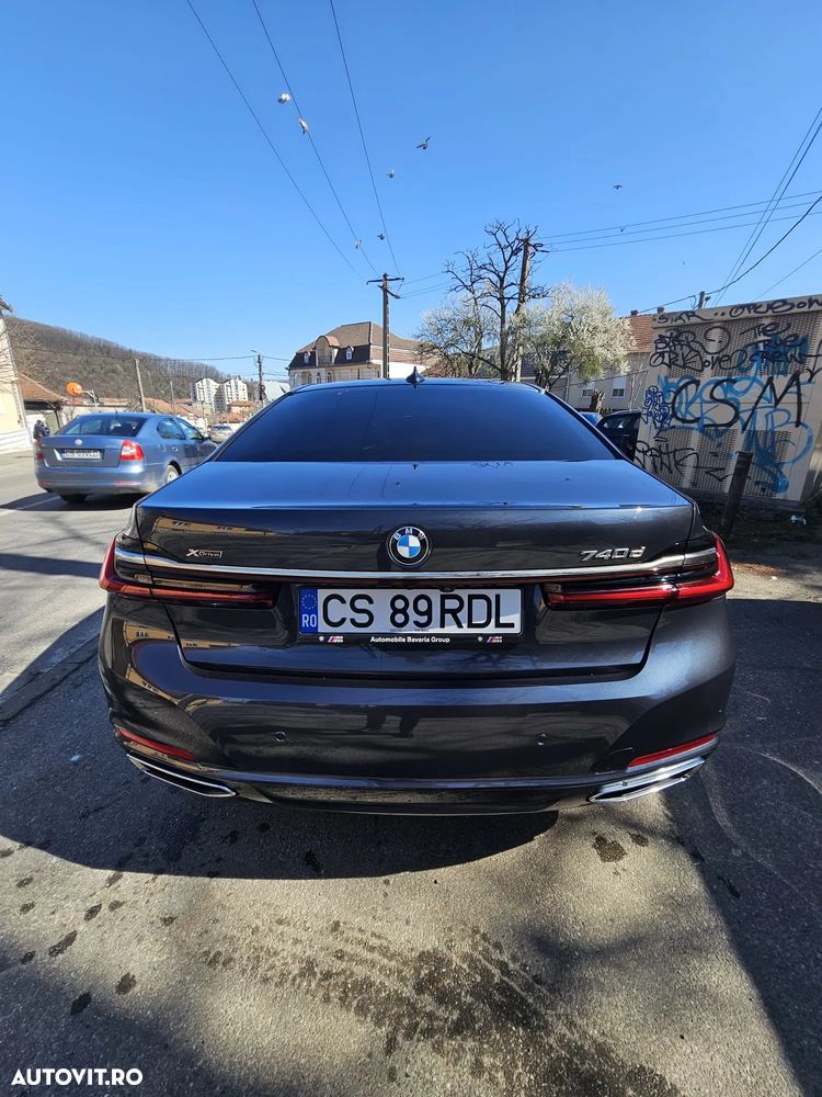 BMW Seria 7 740d xDrive - 15