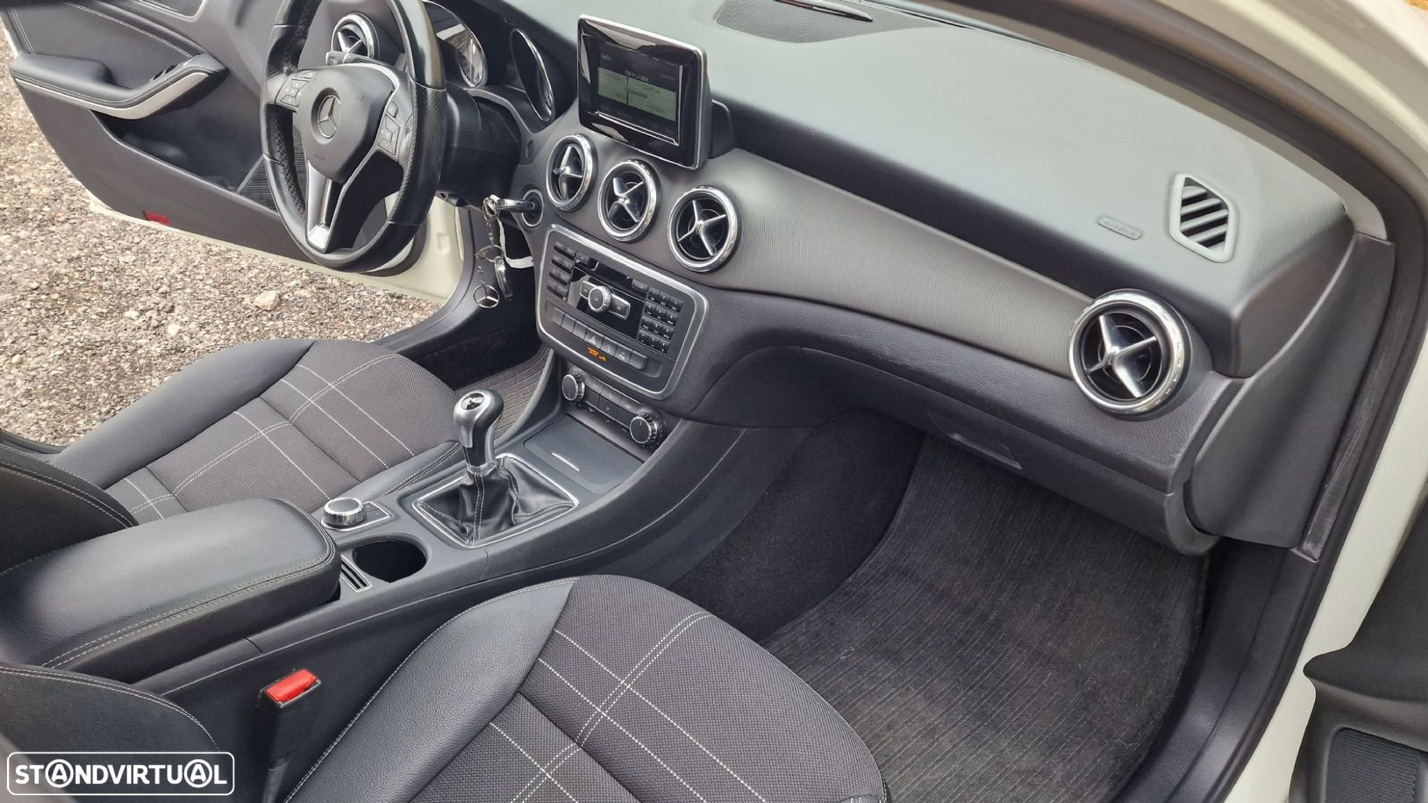 Mercedes-Benz GLA 180 CDi Urban - 26