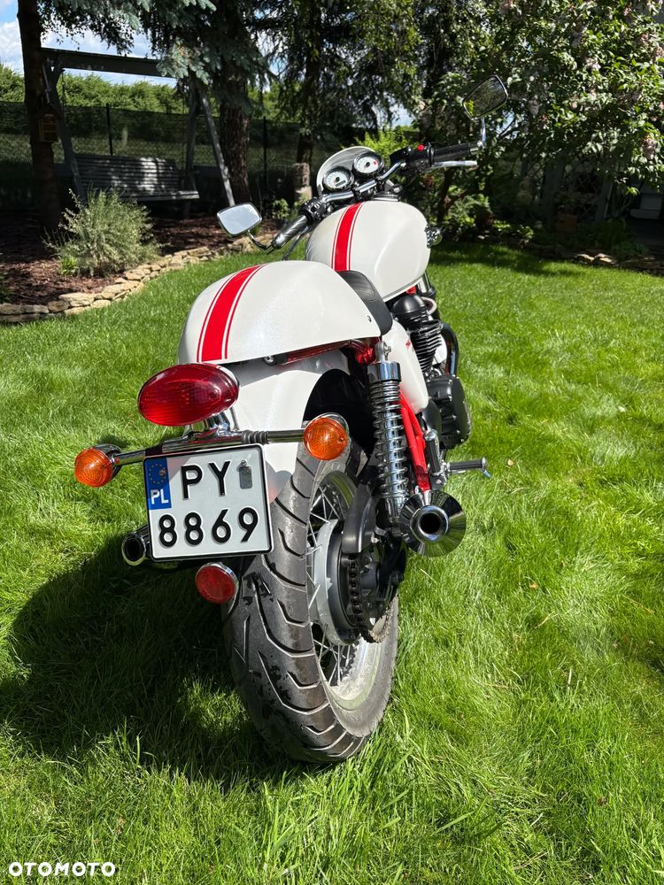 Triumph Thruxton - 12