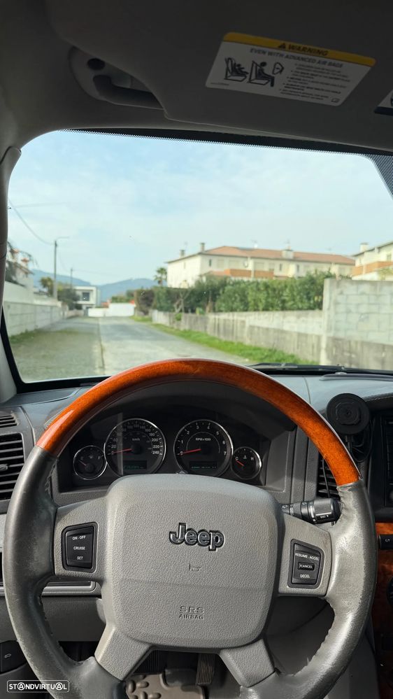 Jeep Grand Cherokee 3.0 CRD V6 Overland - 27
