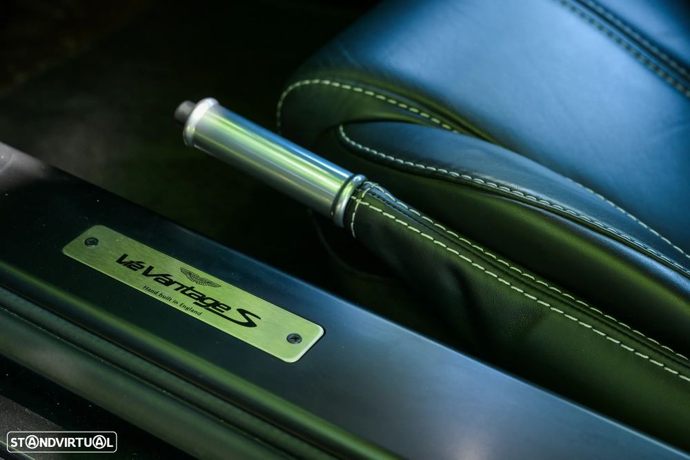 Aston Martin Vantage Roadster V12 S Sportshift 3 - 28