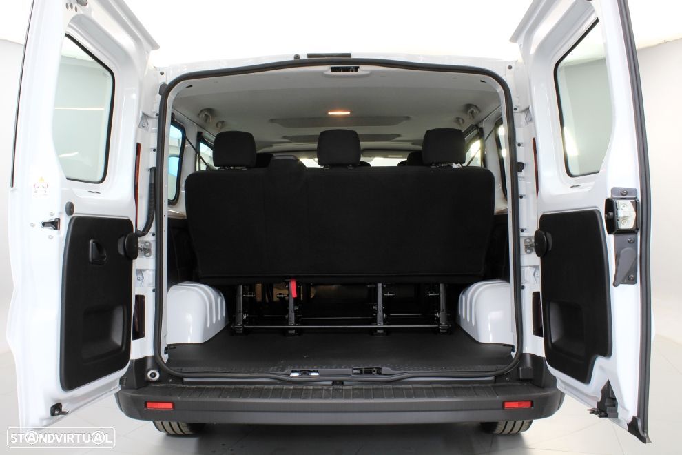 Renault Trafic 2.0 Blue dCi L2H1 IP - 23