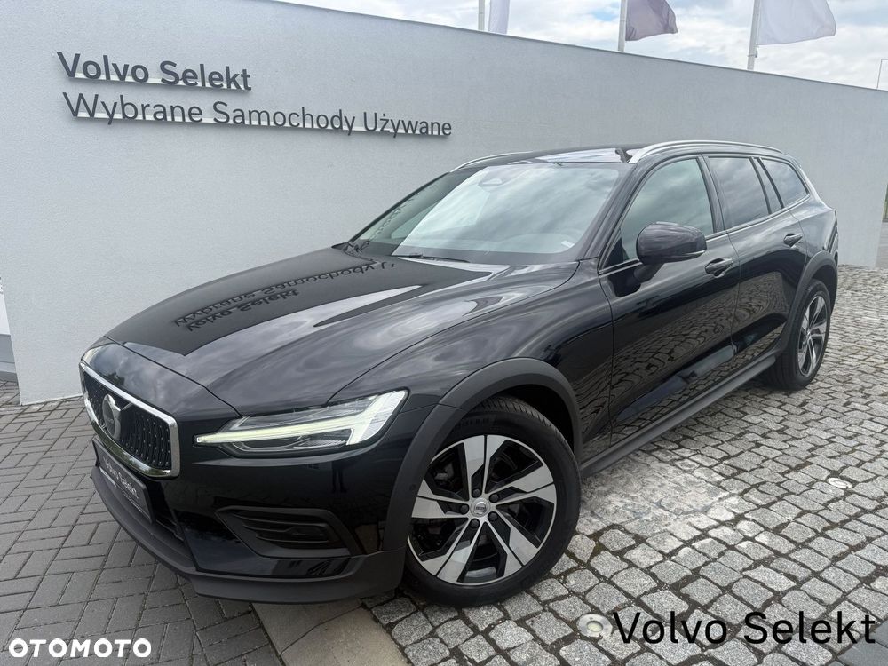 Volvo V60 Cross Country - 4