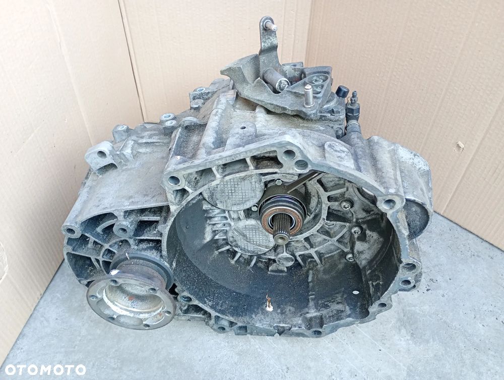 VW PASSAT B6 2,0TDI skrzynia biegów HDV AUDI SKODA SEAT - 1
