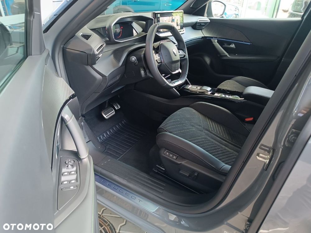 Peugeot 2008 - 12