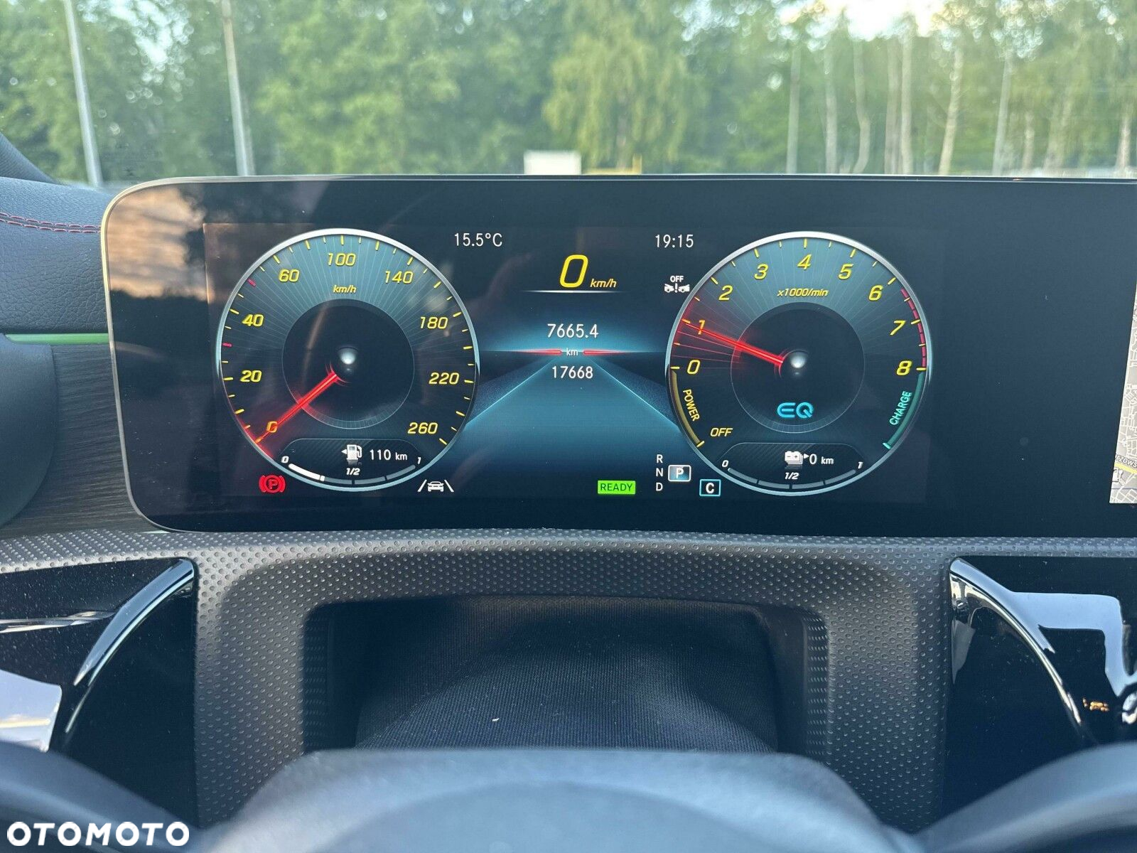 Mercedes-Benz CLA - 12