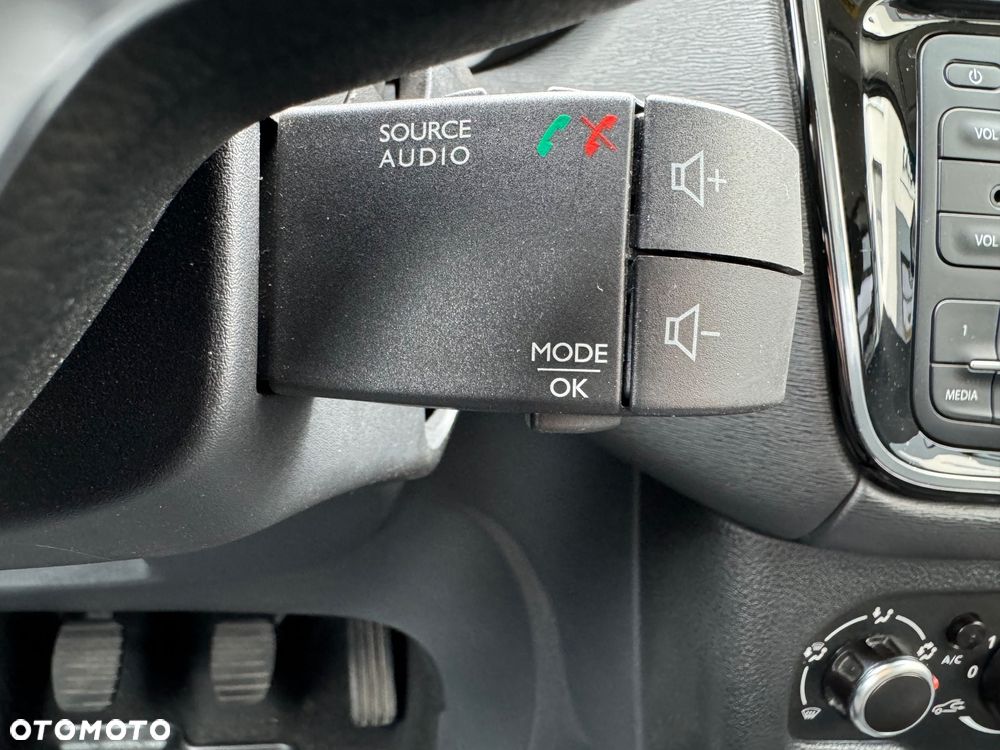 Dacia Dokker 1.5 Blue dCi Laureate - 22