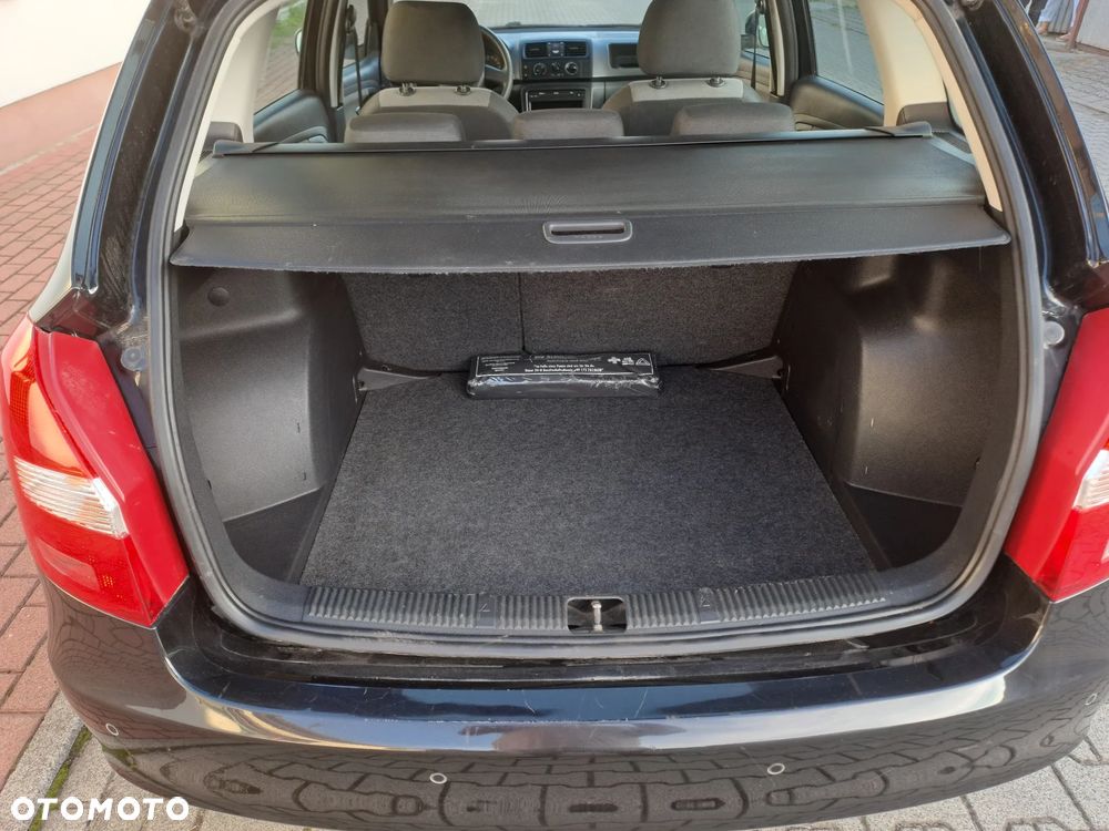 Skoda Fabia 1.2 HTP Active - 12
