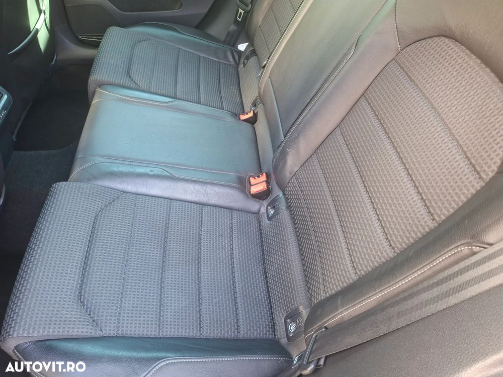 Volkswagen Golf 2.0 TDI (BlueMotion Technology) Highline - 8