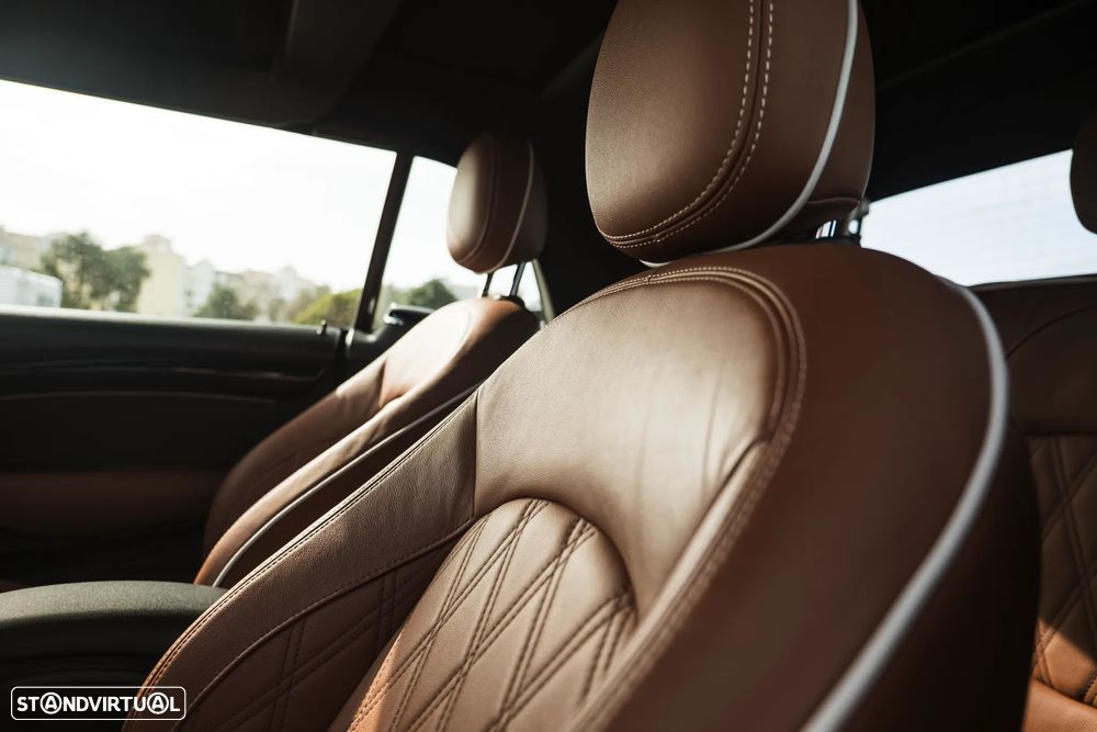 MINI Cabrio John Cooper Works Premium Essential Auto - 23