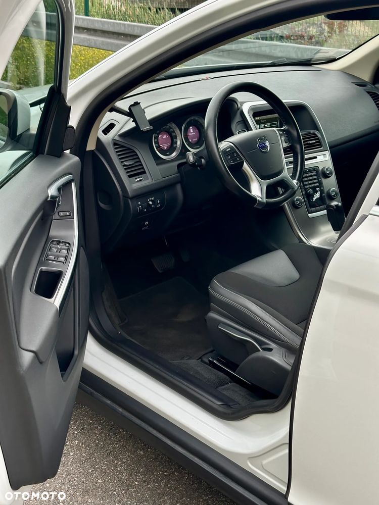 Volvo XC 60 D3 Momentum - 13