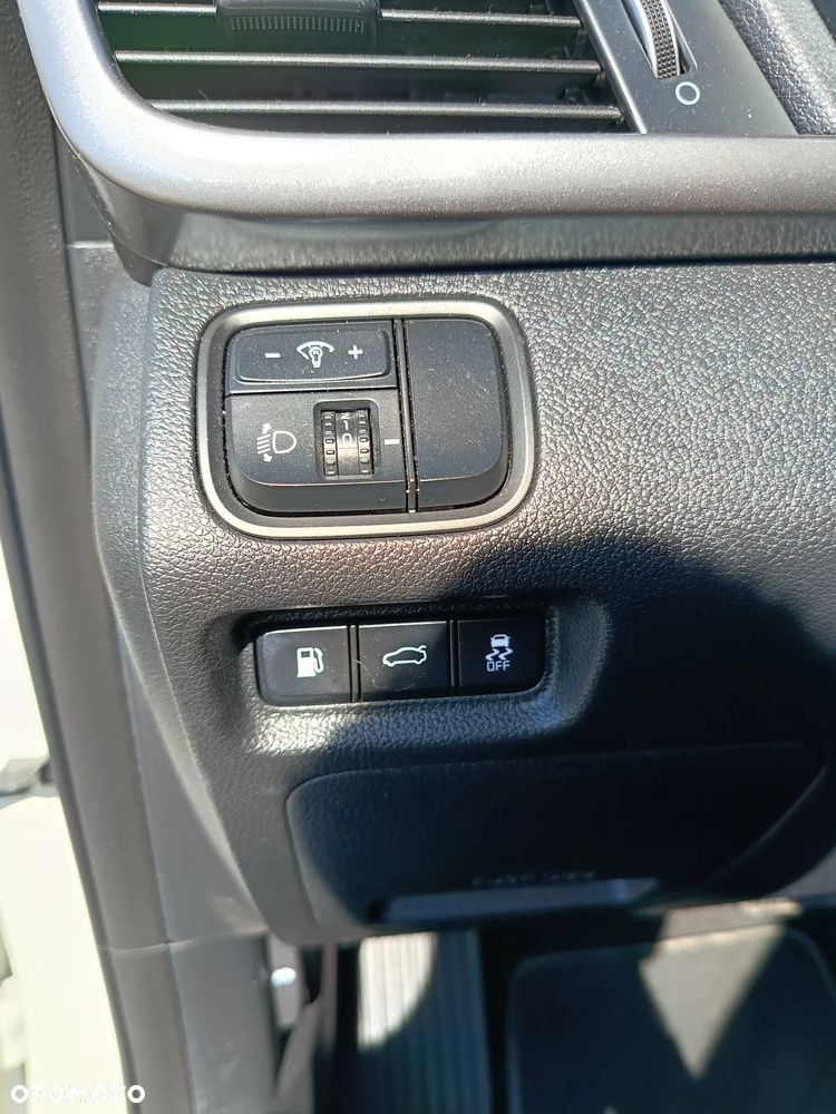 Kia Optima 1.7 CRDI DCT Business Supreme - 24