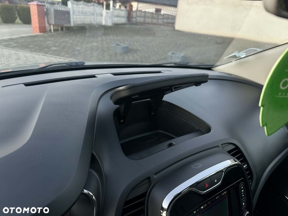 Renault Captur - 23
