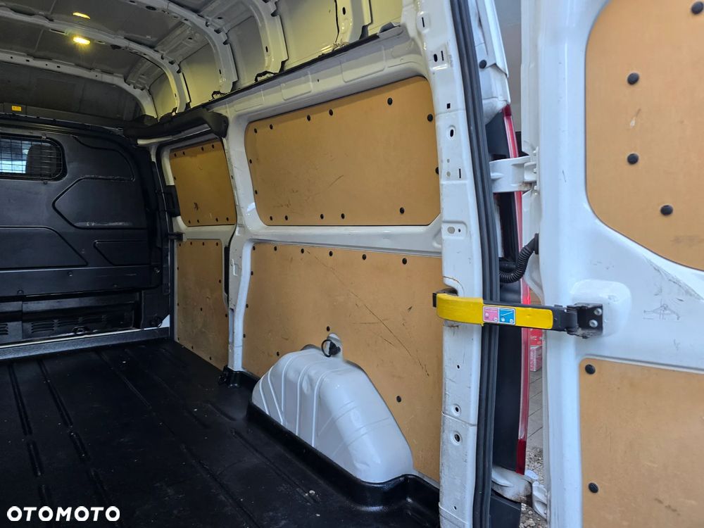 Ford Transit Custom - 12