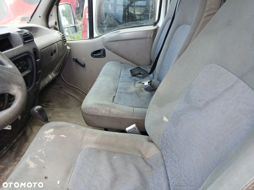 RENAULT MASTER II L2H2 fotel fotele kanapa deska kokpit podsufitka boczek boczki klamka - 6