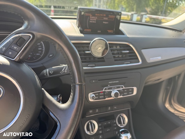 Audi Q3 2.0 TDI Quattro S-Tronic - 9
