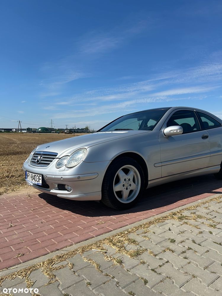 Mercedes-Benz Klasa C 180 Kompressor Automatik - 25