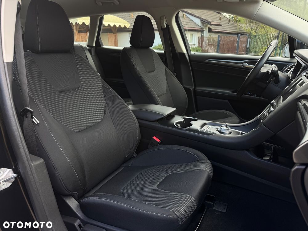 Ford Mondeo 2.0 EcoBlue Titanium - 24