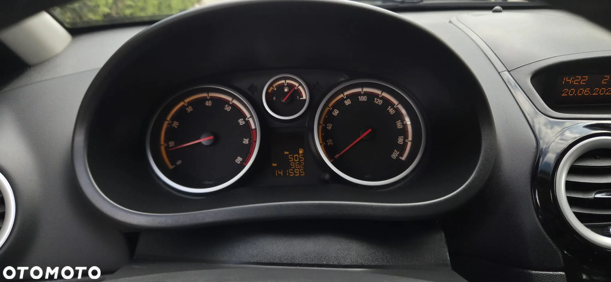 Opel Corsa 1.4 16V Cosmo - 28