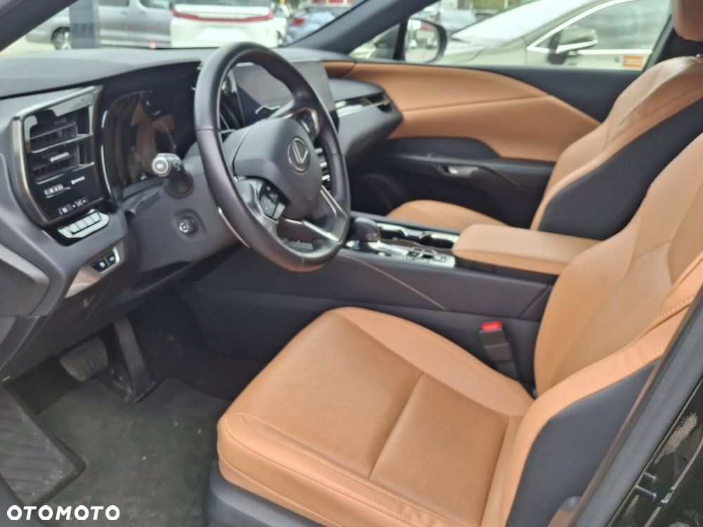 Lexus RX - 11
