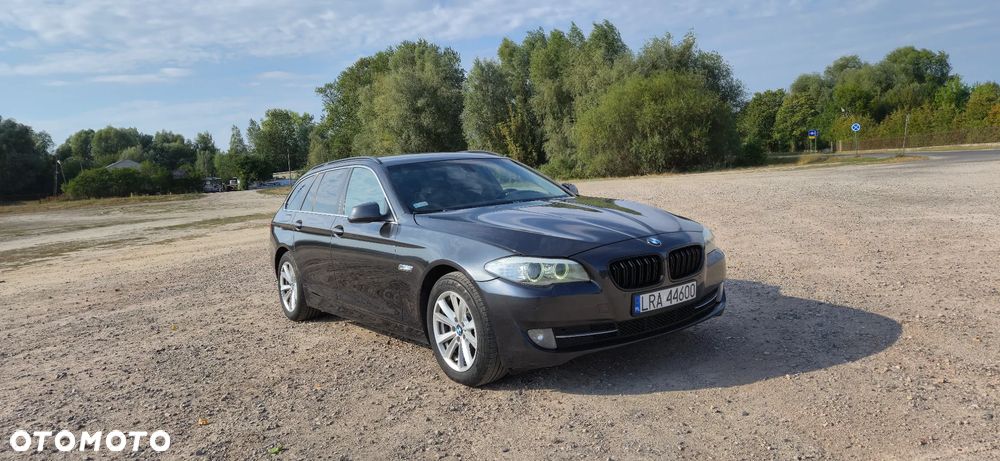 BMW Seria 5 520d Touring - 11