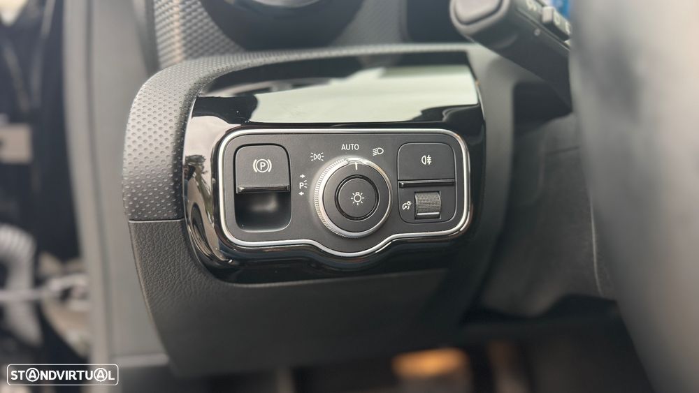 Mercedes-Benz A 250 e Style Plus - 24