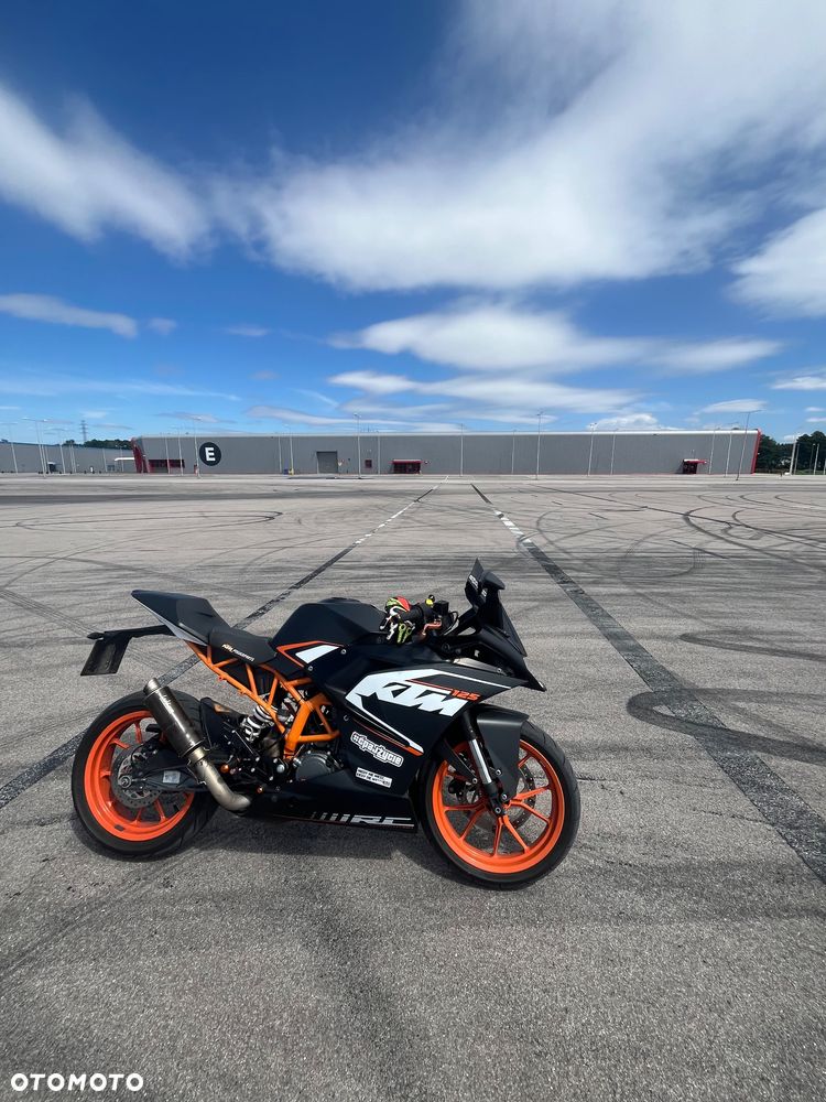 KTM RC 125 - 10