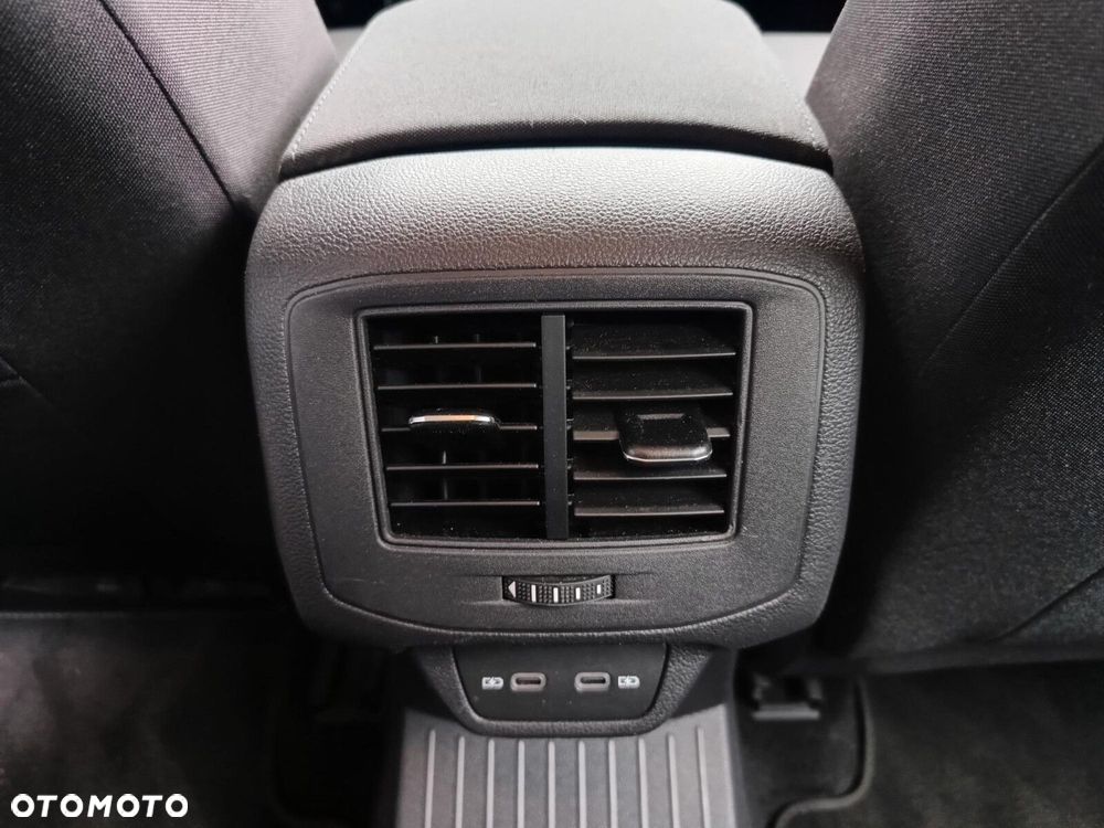 Volkswagen T-Roc 1.5 TSI Life DSG - 16