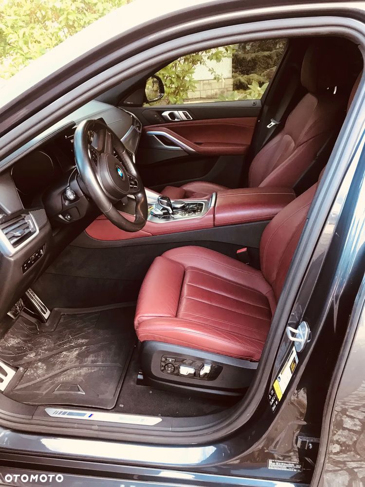 BMW X6 M50i - 20