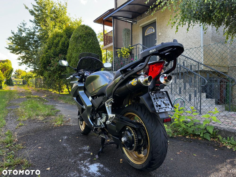 Honda VFR - 5