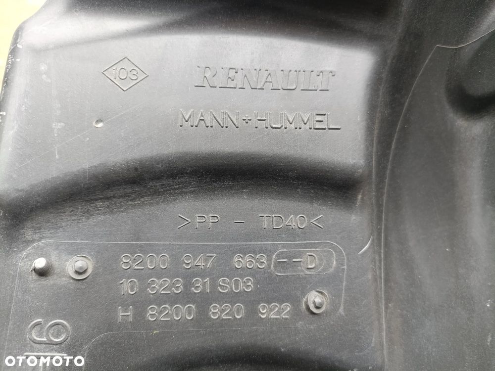 RENAULT SCENIC III 09-16 1,6 B obudowa filtra powietrza 8200947663 * - 3