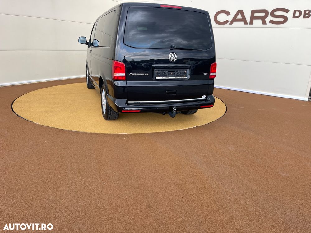 Volkswagen Caravelle - 11