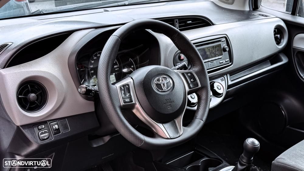 Toyota YARIS 1.0 VVT-i Confort - 6