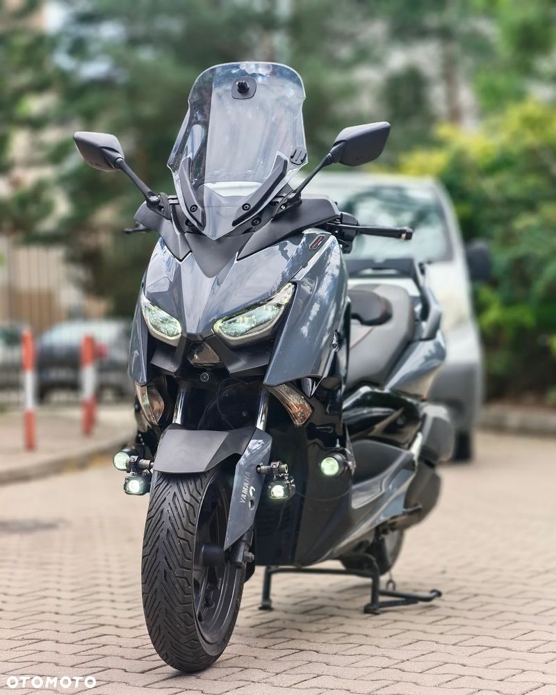 Yamaha X-max - 8