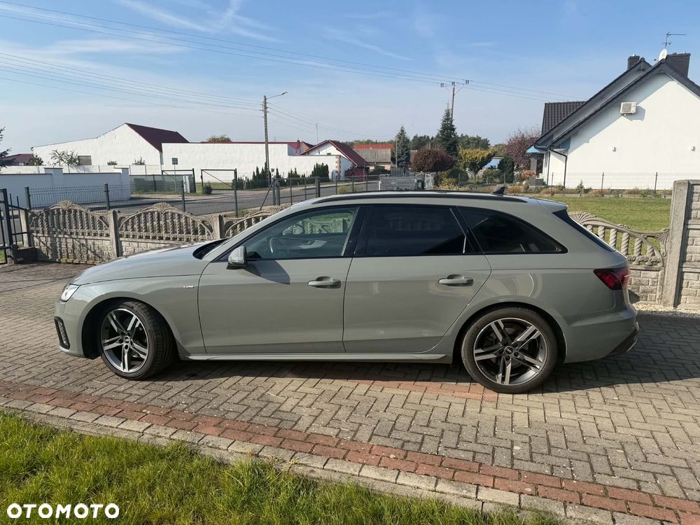 Audi A4 Avant 2021 photo 3