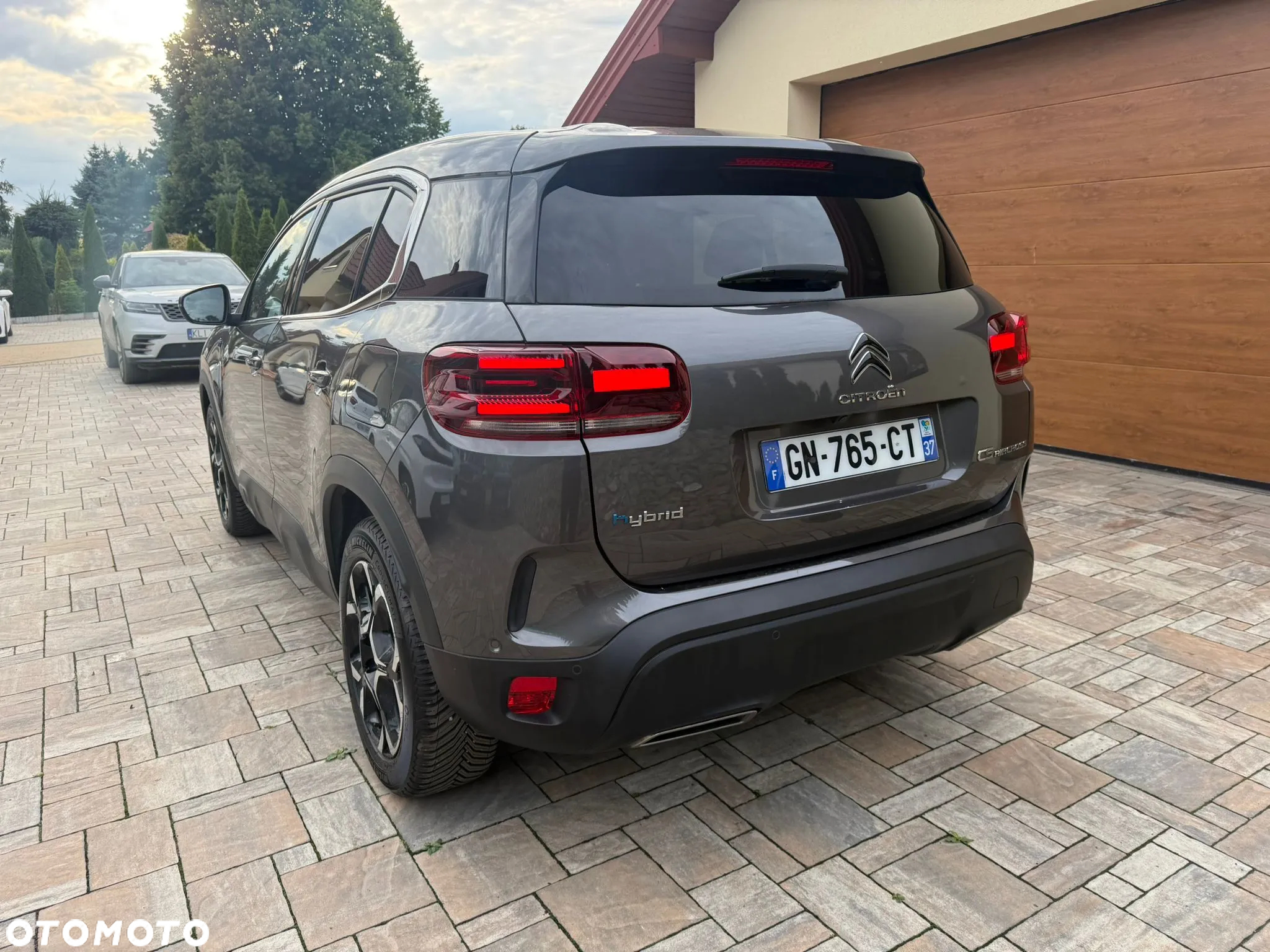 Citroën C5 Aircross Hybrid 225 e.EAT8 FEEL PACK - 3