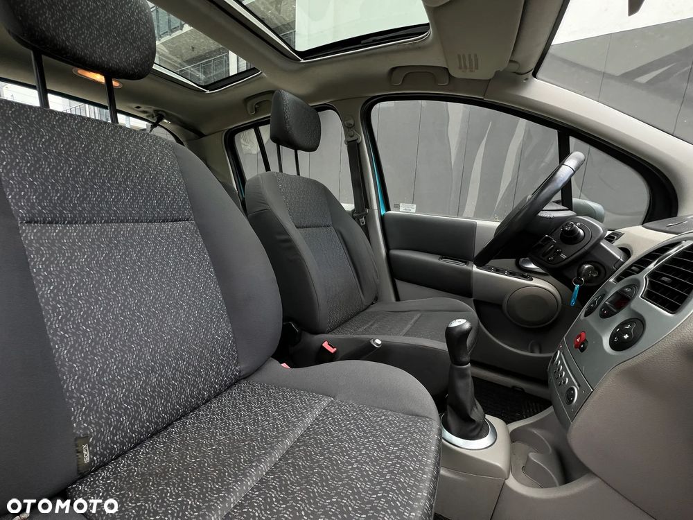 Renault Modus - 12