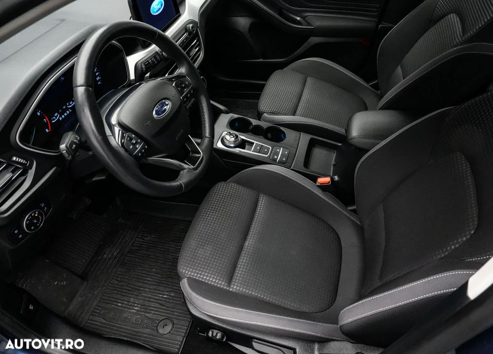 Ford Focus 1.0 EcoBoost Titanium Business - 11