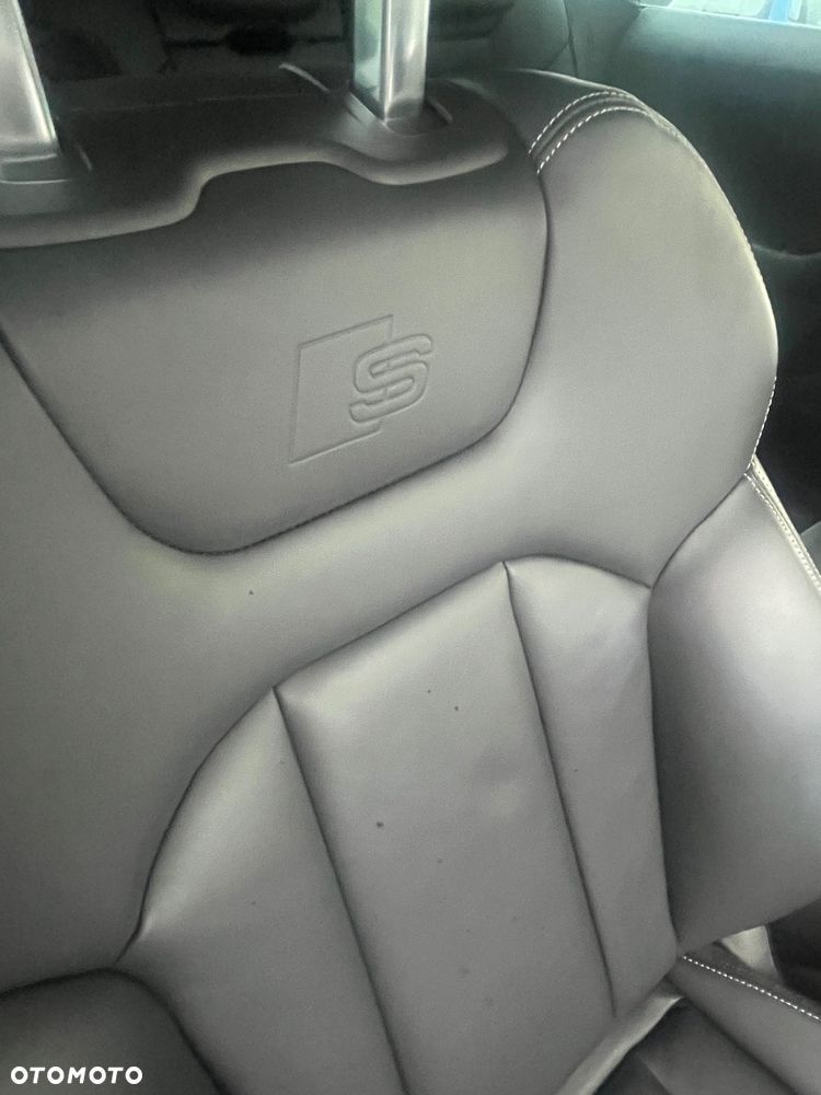 Audi Q8 - 14