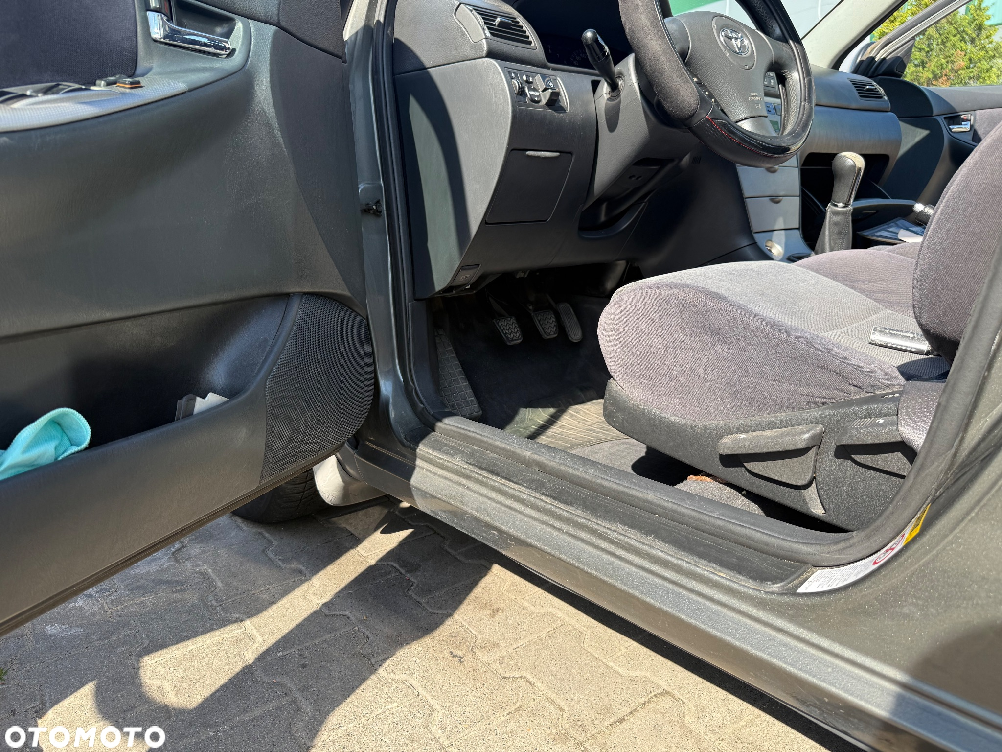 Toyota Corolla 1.6 VVT-i Sol - 11